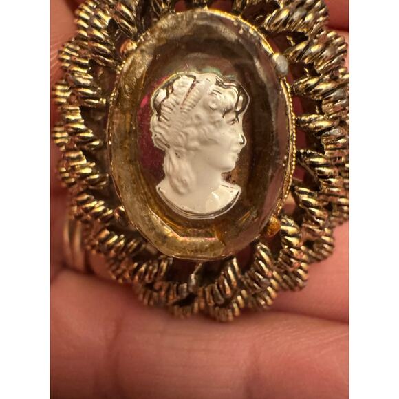 Vintage cameo brooch - Picture 5 of 5